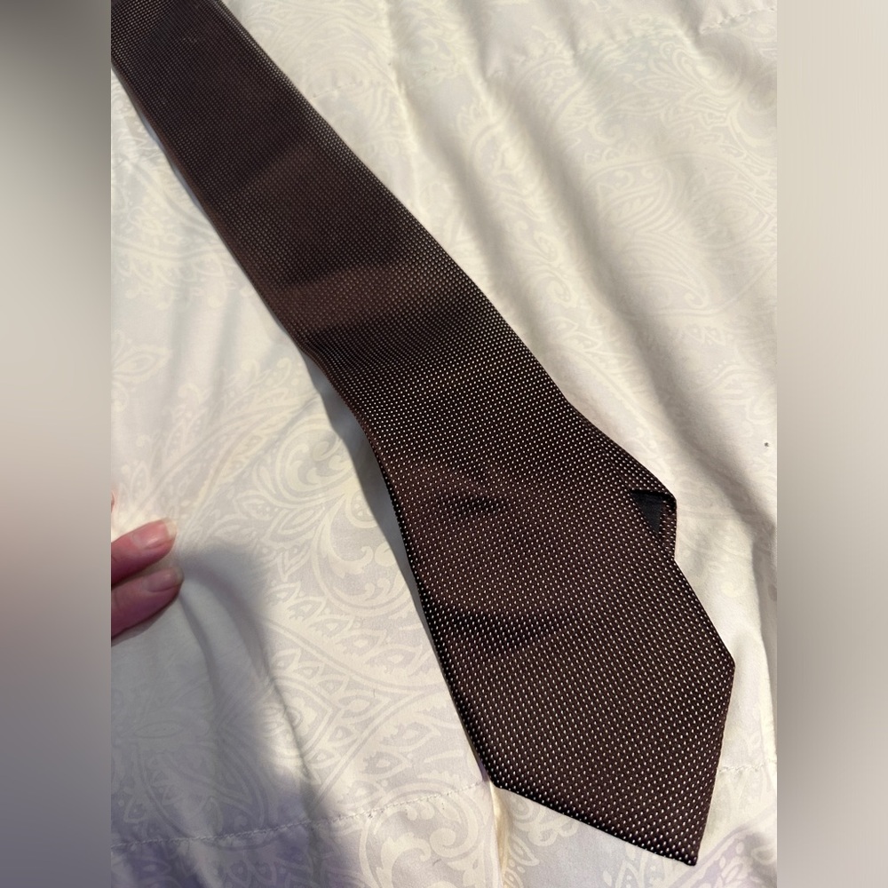 100% silk Brown DKNY neck tie